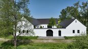 Prodej usedlosti s uzavřeným dvorem a pozemky, Medenice, Žďár, cena 62550000 CZK / objekt, nabízí 