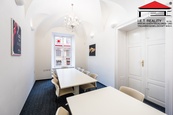 Pronájem kancelářských prostor, 100 m2 přímo v centru města Brna, cena 30000 CZK / objekt / měsíc, nabízí 