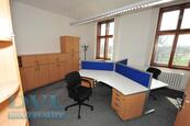 Kanceláře 54 m2 - Brno-střed, ul. Čechyňská. 3 místnosti., cena 12105 CZK / objekt / měsíc, nabízí DVL Brno reality s.r.o.