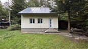 Prodej souboru 5ti chat v klidné osadě Jenišov u Horní Plané včetně vlastního pozemku, cena 1 CZK / objekt, nabízí 
