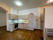 Pronájem bytu 1+kk, 60 m2, Lanškroun, ul. 28. října, cena 13000 CZK / objekt / měsíc, nabízí 