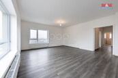 Prodej bytu 3+kk, 71 m2, Karlovy Vary, ul. Dubová, č.4, cena 4227910 CZK / objekt, nabízí 