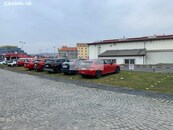 Parkování na soukromém pozemku - Praha 9 Libeň, cena 1800 CZK / objekt / měsíc, nabízí KUZO Partners s.r.o.