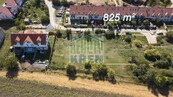 Prodej stavebního pozemku 825 m2, Holubice, Praha - západ, cena 4490000 CZK / objekt, nabízí 