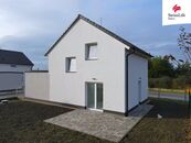 Prodej rodinného domu 81 m2, Myštěves, cena 5990000 CZK / objekt, nabízí Swiss Life Select Reality