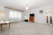 Prodej prostorného zděného bytu 3+1 s garáží a velkým sklepem u centra Jihlavy, Mošnova ulice, cena 4980000 CZK / objekt, nabízí 