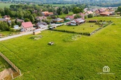 Prodej stavebního pozemku v obci Žabovřesky u Chlístova, nedaleko Benešova, cena 4800000 CZK / objekt, nabízí KOPECKÝ RealEstate & Partners