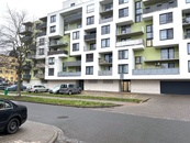 Pronájem vnitřního garážového stání, Boženy Vikové - Kunětické - Pardubice