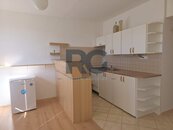 Pronájem bytu 1+1, nábř. 1. máje, Písek, cena 9000 CZK / objekt / měsíc, nabízí 
