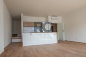 Pronájem bytu 1+kk, 62 m2, balkon, Velké nám., Písek