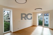 Prodej bytu 1+kk, balkon, Velešínská, Letňany, Praha, cena 6100000 CZK / objekt, nabízí RG Realitní kancelář s.r.o.