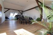 Kanceláře 95m2 Komárov, Konopná - blízko centra i dálnice, cena 19900 CZK / objekt / měsíc, nabízí REAL OFFICE s.r.o.