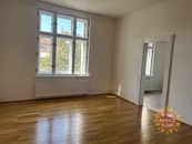 Pronájem, Byt 1+1, Praha 2, cena 25000 CZK / objekt / měsíc, nabízí Home Sweet Home