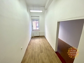 Pronájem, Administrativní prostory a objekty, Praha 10, cena 240 CZK / m2 / měsíc, nabízí Home Sweet Home