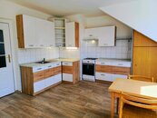 Pronájem zděného bytu po rekonstrukci 3+1/94 m2 na Pražské třídě - centrum Č. Budějovic u IGY, cena 20000 CZK / objekt / měsíc, nabízí SORENT – CB spol. s r.o.
