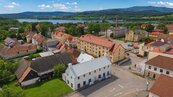 Dům s restaurací, byty a pozemky s potenciálem dalšího rozvoje - centrum Horní Plané, cena 21000000 CZK / objekt, nabízí SORENT – CB spol. s r.o.