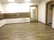 Pronájem obchodní prostor 41 m2, Komenského, Olomouc, cena 14000 CZK / objekt / měsíc, nabízí 