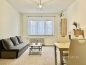 Pronájem bytu 2+1, Velehradská, Kroměříž, cena 13000 CZK / objekt / měsíc, nabízí 