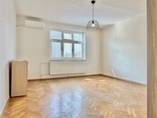 Prodej prostorného bytu 4+1 v centru Kroměříže, cena 5190000 CZK / objekt, nabízí 