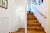 Mezonetový byt 5+1 171 m2 s garáží a zahradou, cena 25000000 CZK / objekt, nabízí 