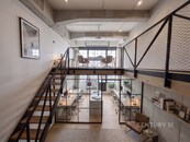 Pronájem prostor vhodných jako kanceláře 91 m2 (3+kk) v novostavbě ve Vysočanech., cena 45000 CZK / objekt / měsíc, nabízí 