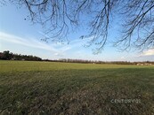 Pozemek velký 1 608 m2 pro výstavbu rodinného domu v Hradištku pod Medníkem