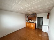 Útulná garsonka v klidné lokalitě, ulice Jahodová - Praha 10, cena 12600 CZK / objekt / měsíc, nabízí 