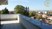 Krásný světlý byt 5+kk s terasou a garáží v novostavbě, cena 42000 CZK / objekt / měsíc, nabízí CENTURY 21 Alex