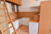 Pronájem zděné garsoniéry 1 + KK, 21 m2, ul. Šumavská, České Budějovice