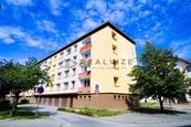 Prodej bytu 2+1 s balkonem v cihlovém domě - centrum Českých Budějovic, cena 5189000 CZK / objekt, nabízí 