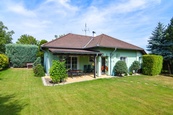 Rodinný dům se zahradou a garáží v Boršově nad Vltavou, cena 10950000 CZK / objekt, nabízí 