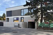 PRAHA 9 - ČAKOVICE, GARÁŽOVÉ STÁNÍ, 12.5 m2, cena 2000 CZK / objekt / měsíc, nabízí 