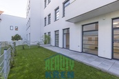 Pronájem bytu 2+kk 56 m2 s předzahrádkou 62 m2, Velké Přílepy, cena 20900 CZK / objekt / měsíc, nabízí 