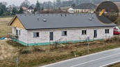 RD s bytovou jednotkou 5+kk (123m2), levá část domu, Mělník (situovaný mezi ulicí Na Průhoně a Pod Sirotčí)., cena 9900000 CZK / objekt, nabízí Reality Hocková