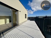 Prodej bytu 2+kk (52,8m2) + terasa (39.9m2) + garážové stání a sklep, Kladno, ulice Ke Křížku, cena 7800000 CZK / objekt, nabízí 