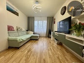 Prodej bytu 3+1/L, 71m2, Kladno - Kročehlavy, ulice Obránců míru, cena 6800000 CZK / objekt, nabízí Reality Hocková