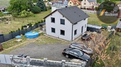 Prodej samostatného RD 5+kk, s parcelou 672m2, Horní Počaply, cena 10500000 CZK / objekt, nabízí Reality Hocková