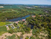 Prodej jedinečného pozemku pro stavbu RD, Štiřín Kamenice u Prahy, 1416 m2, cena cena v RK, nabízí 