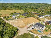 Krásný pozemek pro bydlení 1116 m2 v lokalitě Stříbrná Lhota, Mníšek pod Brdy