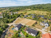 Nabídka krásného pozemku 936m2, v malebné lokalitě Stříbrná Lhota, Mníšek pod Brdy, cena 9360000 CZK / objekt, nabízí 