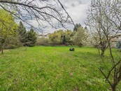 Prodej slunného stavebního pozemku 1904 m2 ve Valašském Meziříčí, cena cena v RK, nabízí 