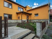 Prostorný dvougenerační dům s velkou zahradou a skvělou dostupností, Vražné., cena 7300000 CZK / objekt, nabízí 