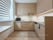 Prodej luxusně zrekonstruovaného bytu 1+1 s vlastní zahrádkou (80 m2) - Hranice., cena 3500000 CZK / objekt, nabízí 