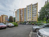 Pronájem bytu 2+1 s balkonem, Kopřivnice, ul. I. Šustaly., cena 11600 CZK / objekt / měsíc, nabízí 