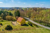 Dům s vyhřívaným bazénem, podlahovým topením a parcelou pro DRUHÝ dům - Arnoltice, cena 6790000 CZK / objekt, nabízí 