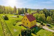 Dům s vyhřívaným bazénem, podlahovým topením a parcelou pro DRUHÝ dům - Arnoltice, cena 6790000 CZK / objekt, nabízí 