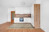 Prostorné 2+kk s balkonem, Hlubočepy, cena 28000 CZK / objekt / měsíc, nabízí 