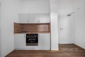 2+1 po rekonstrukci v centru Vlašimi, cena 13500 CZK / objekt / měsíc, nabízí CENTURY 21 Birdie Reality
