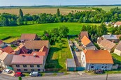 Stavební parcela 1 088 m2 s garáží a vlastní studnou - Kokovice (okres Kladno), cena 2950000 CZK / objekt, nabízí 