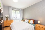 Prostorný byt 2+kk k pronájmu, zahrada 124 m2, sklep, Hrnčířská 303, Zdiměřice, Jesenice 25242, cena 24990 CZK / objekt / měsíc, nabízí 